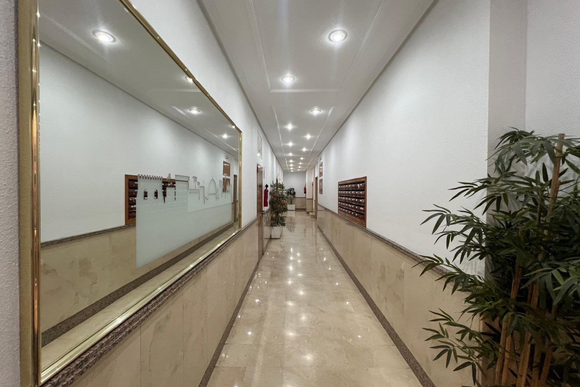 Resale - Wohnung / Apartment -
Torrevieja - Center