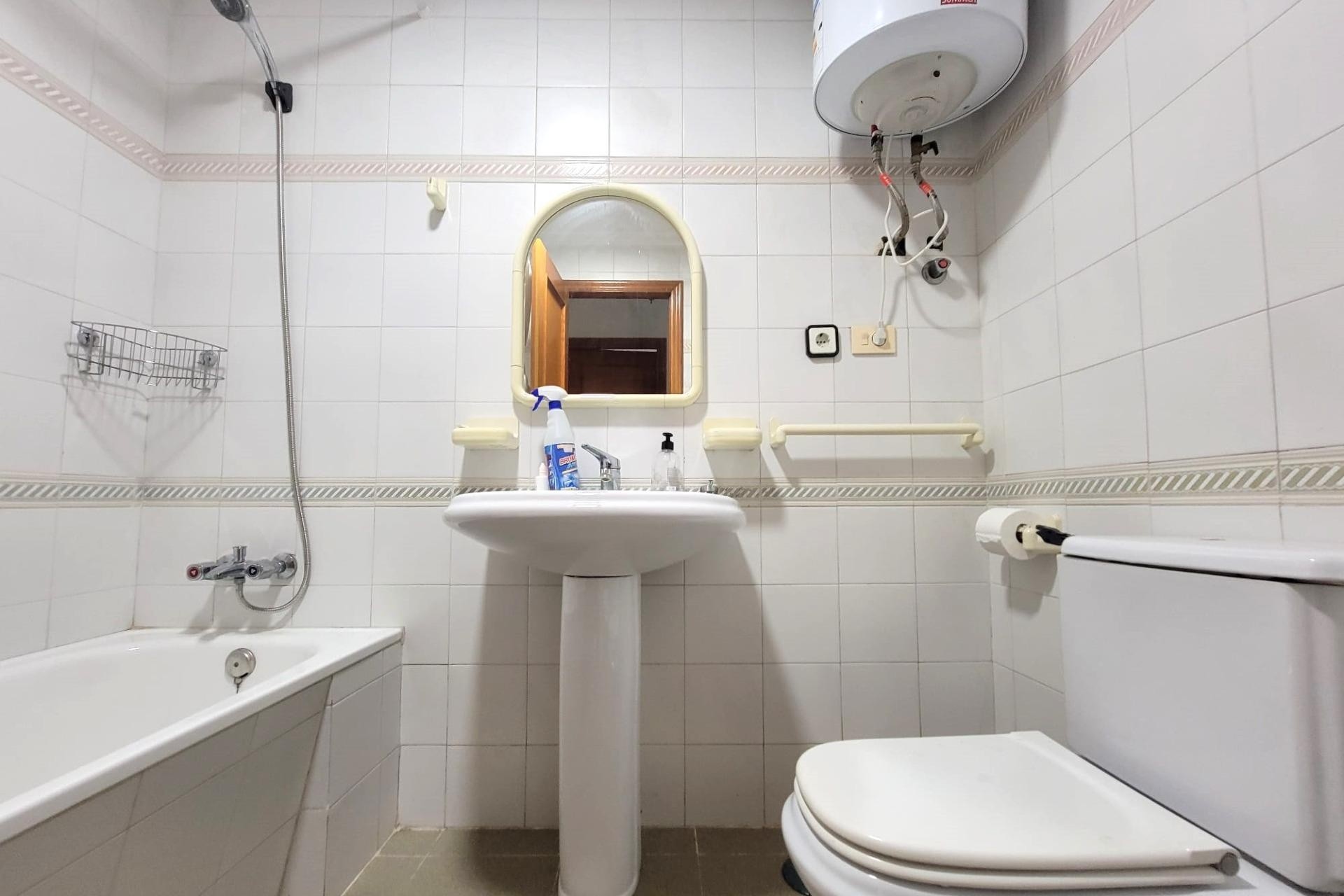 Resale - Wohnung / Apartment -
Torrevieja - Center
