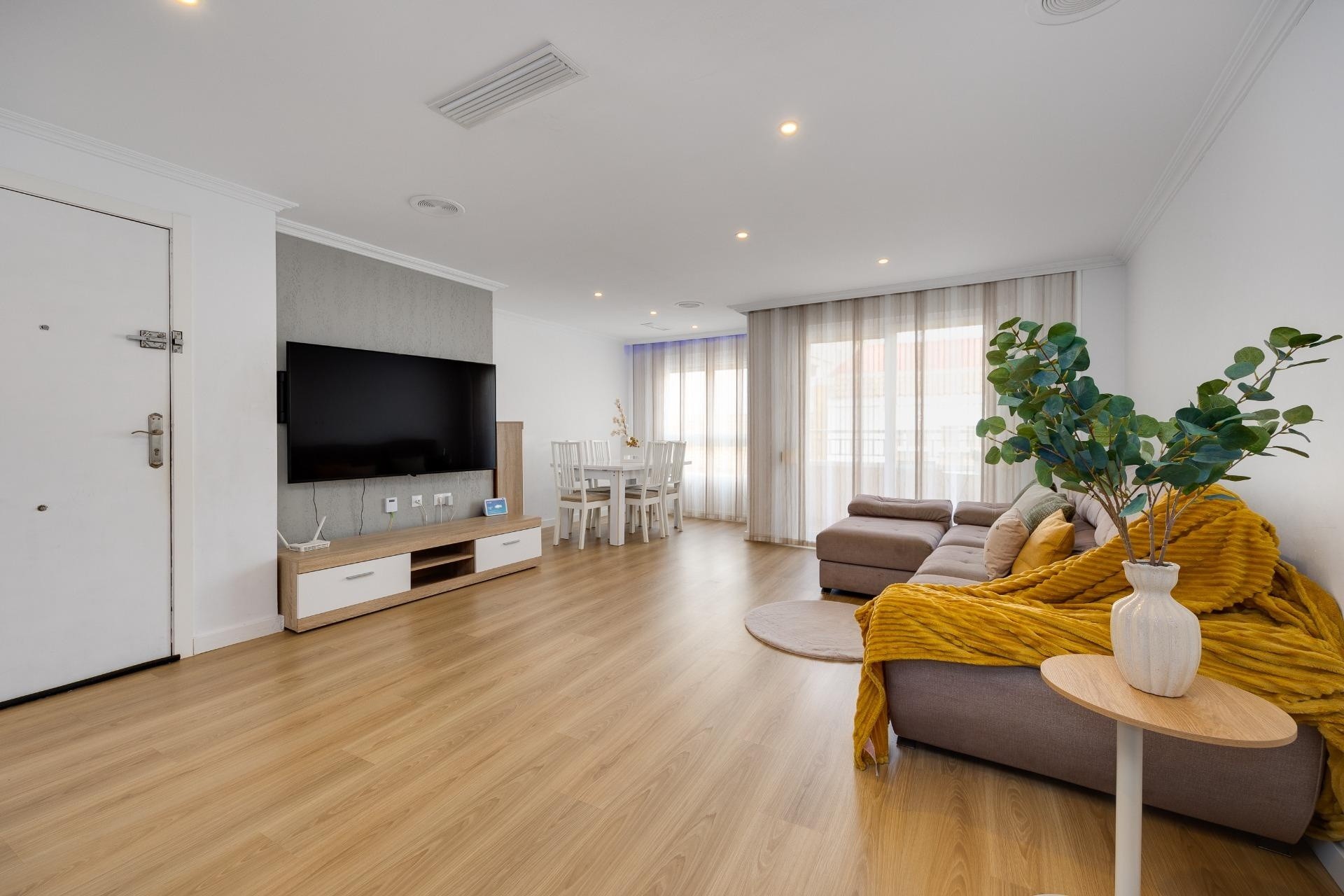 Resale - Wohnung / Apartment -
Torrevieja - Center