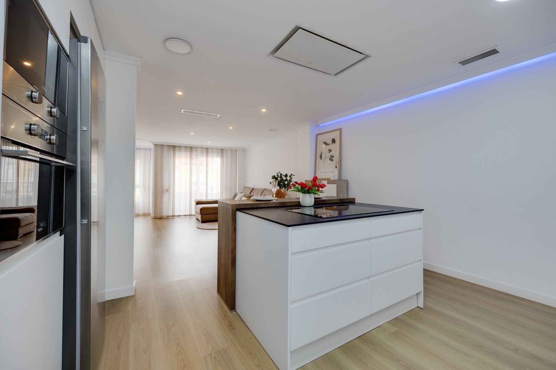 Resale - Wohnung / Apartment -
Torrevieja - Center