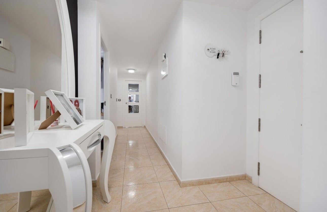 Resale - Wohnung / Apartment -
Torrevieja - Center