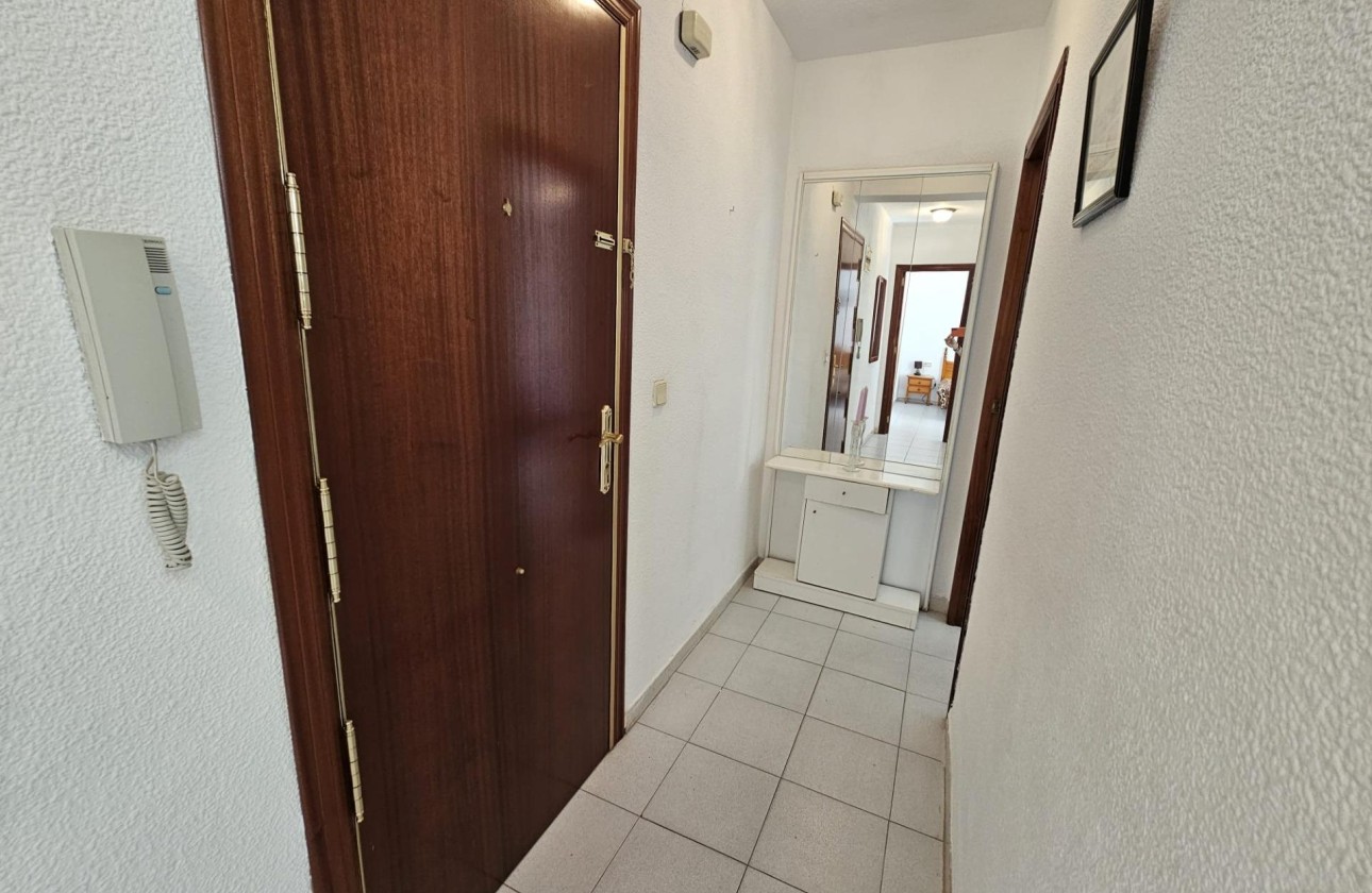 Resale - Wohnung / Apartment -
Torrevieja - Center