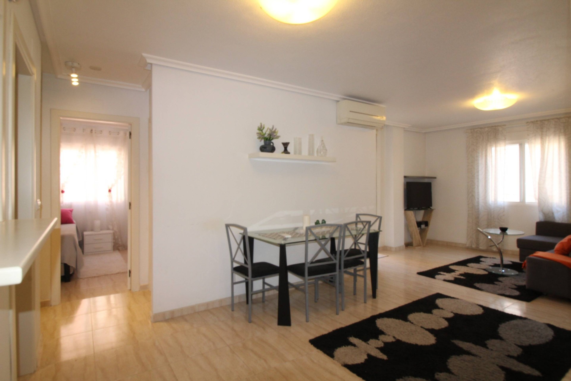 Resale - Wohnung / Apartment -
Torrevieja - Center