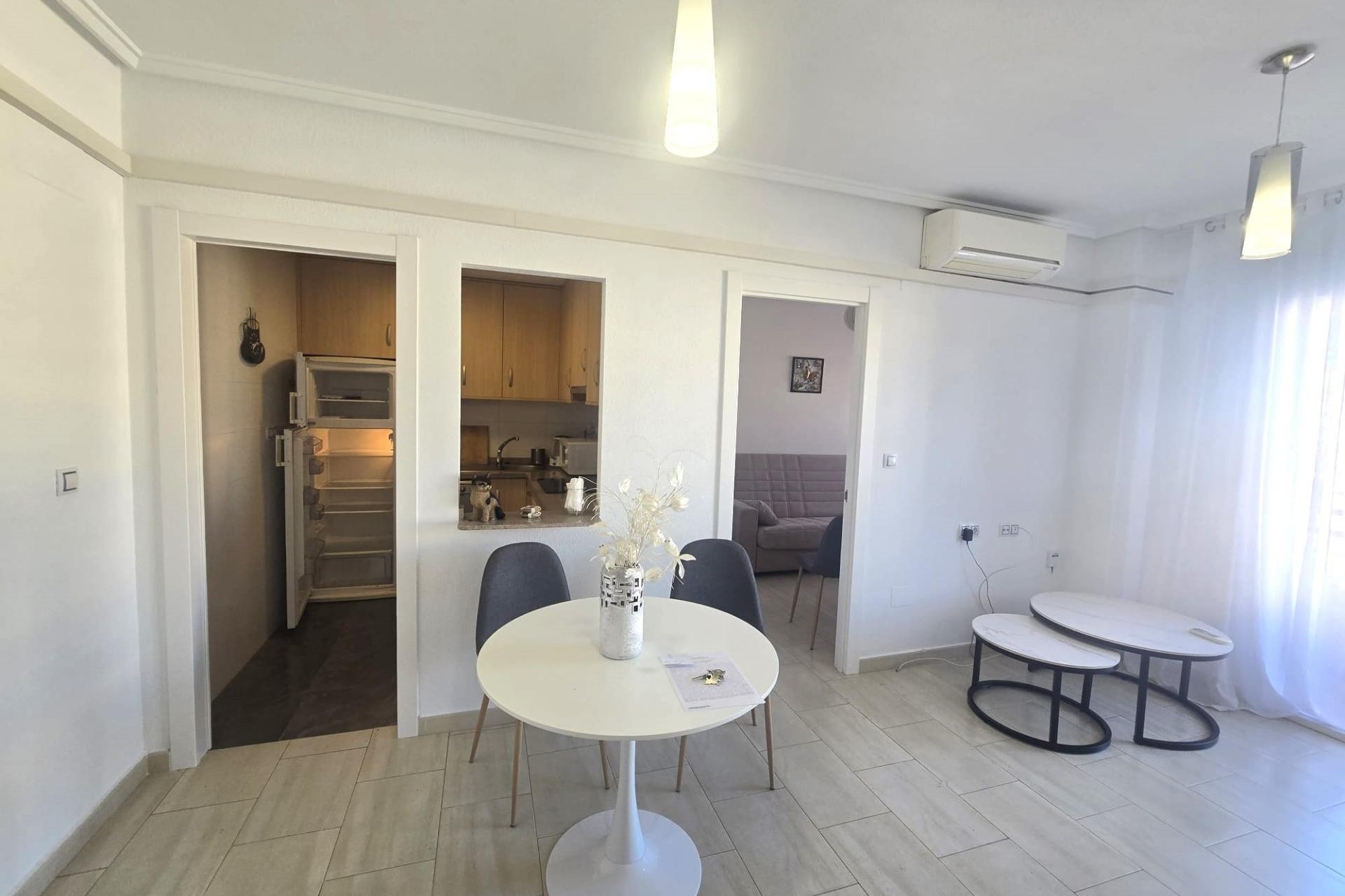 Resale - Wohnung / Apartment -
Torrevieja - Center