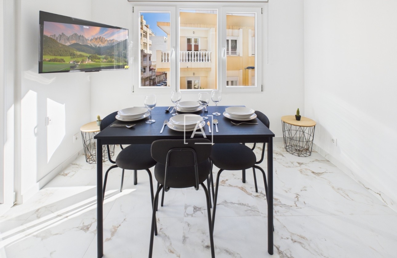 Resale - Wohnung / Apartment -
Torrevieja - Centro Torrevieja