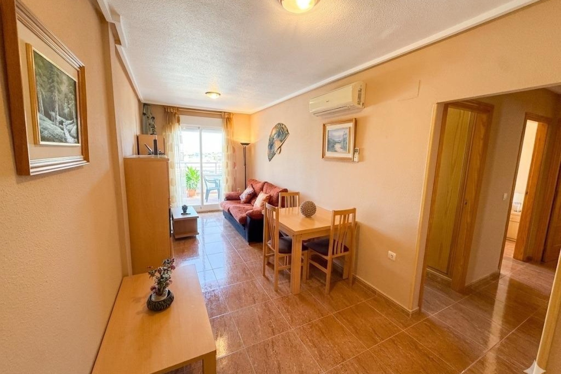 Resale - Wohnung / Apartment -
Torrevieja - Centro