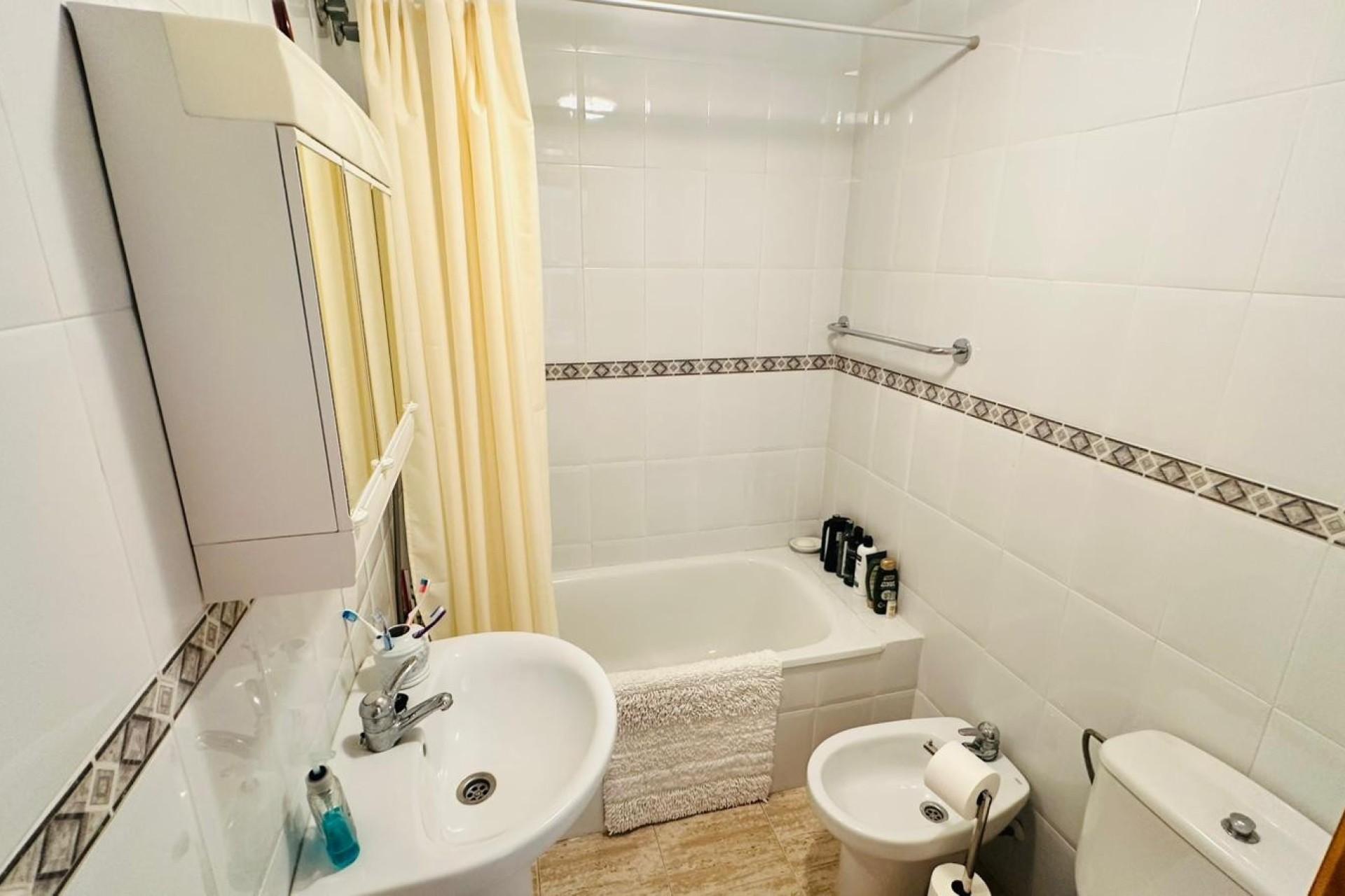 Resale - Wohnung / Apartment -
Torrevieja - Costa Blanca