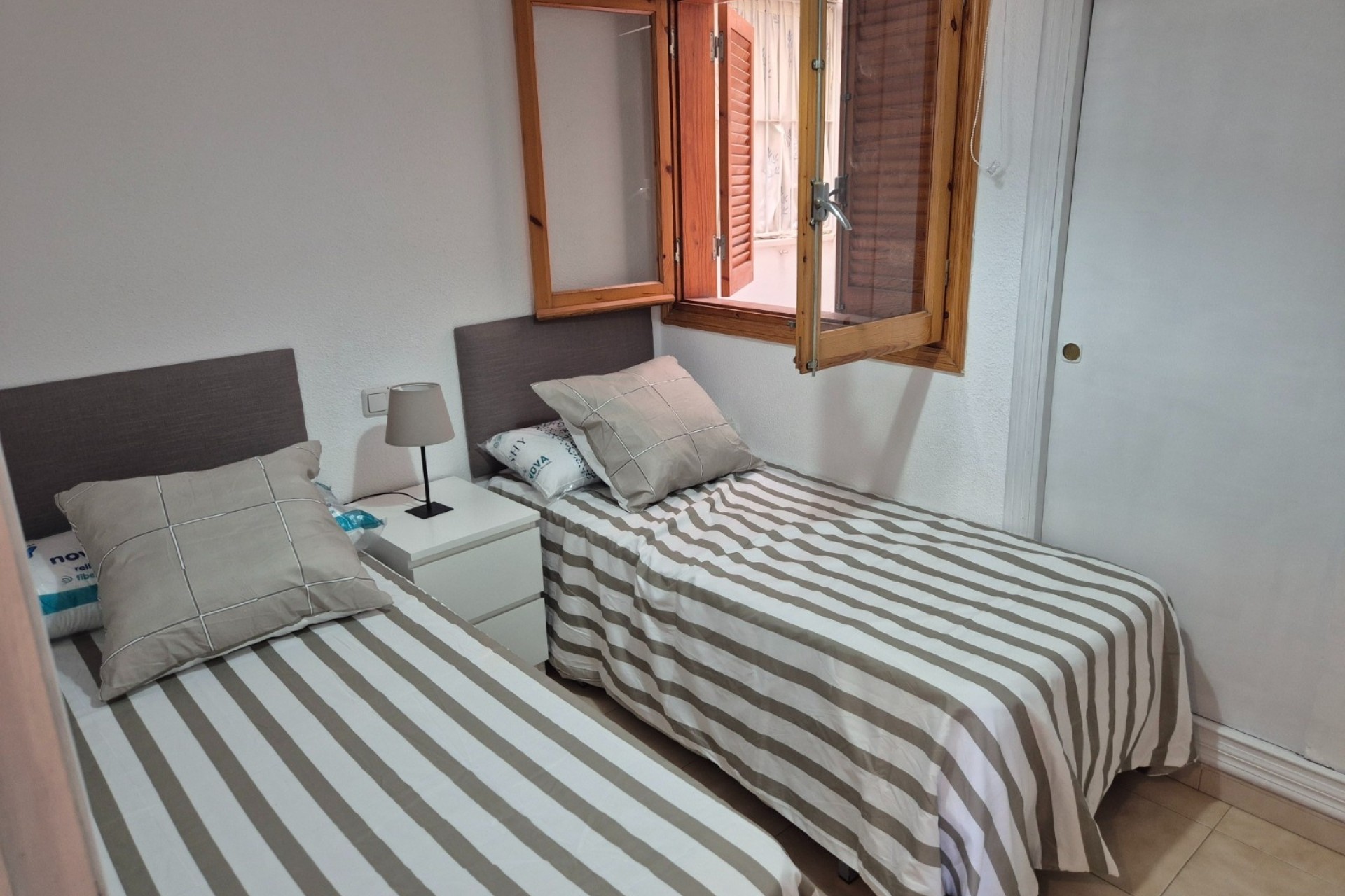 Resale - Wohnung / Apartment -
Torrevieja - El Acequión