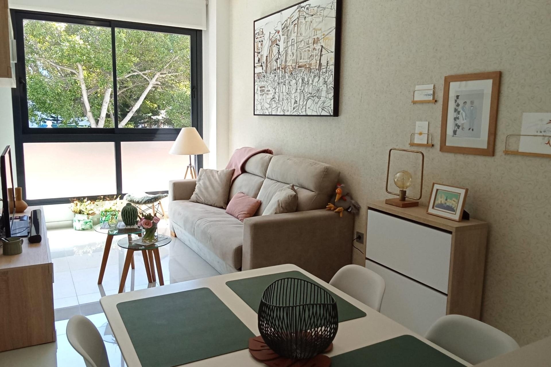 Resale - Wohnung / Apartment -
Torrevieja - Estacion de autobuses