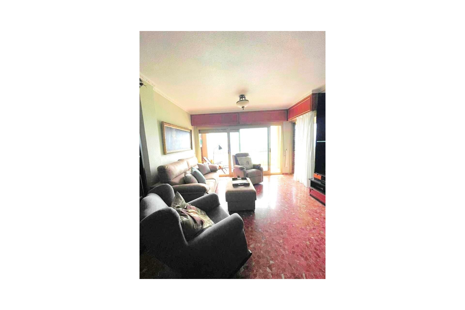 Resale - Wohnung / Apartment -
Torrevieja - Estacion de autobuses