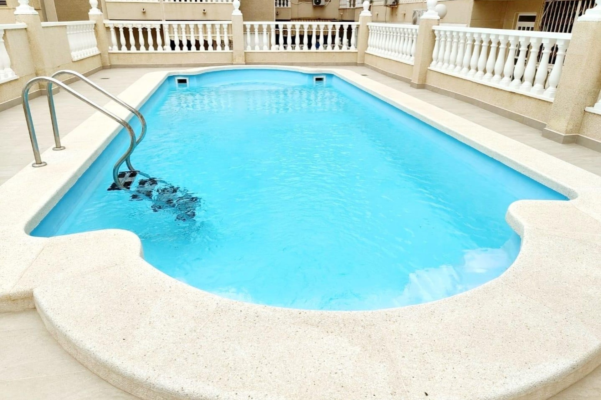 Resale - Wohnung / Apartment -
Torrevieja - Estacion de autobuses