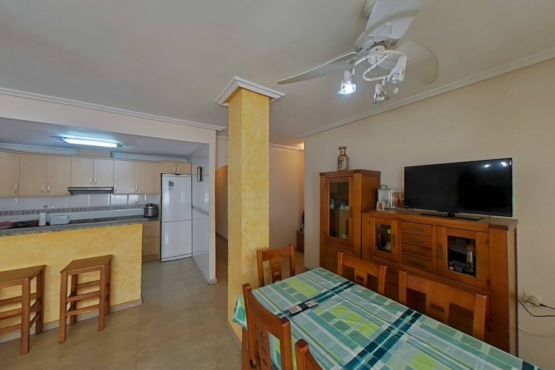 Resale - Wohnung / Apartment -
Torrevieja - Estacion de autobuses