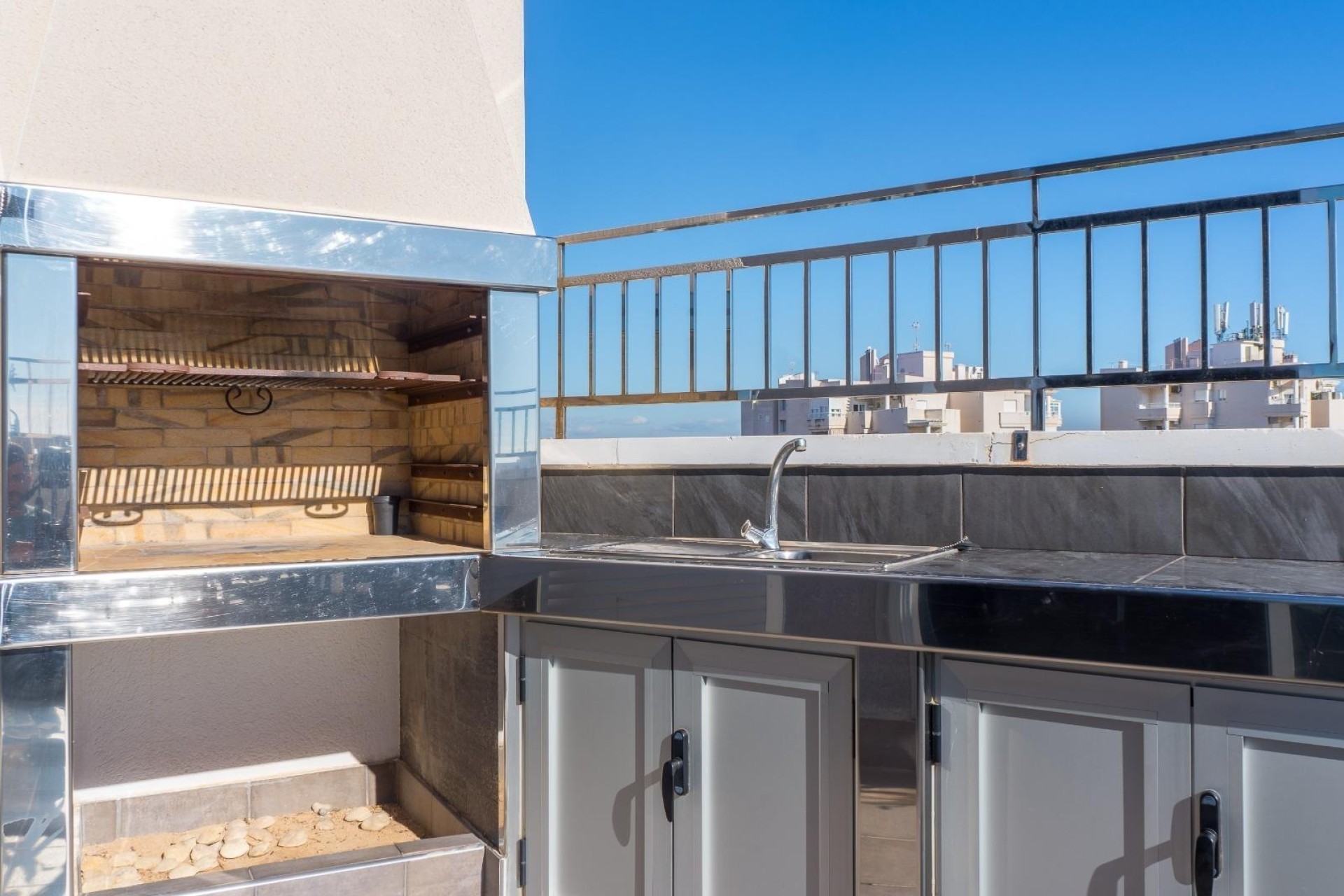 Resale - Wohnung / Apartment -
Torrevieja - Estacion de autobuses