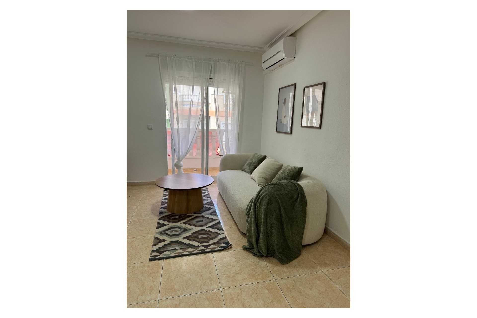Resale - Wohnung / Apartment -
Torrevieja - LA LOMA