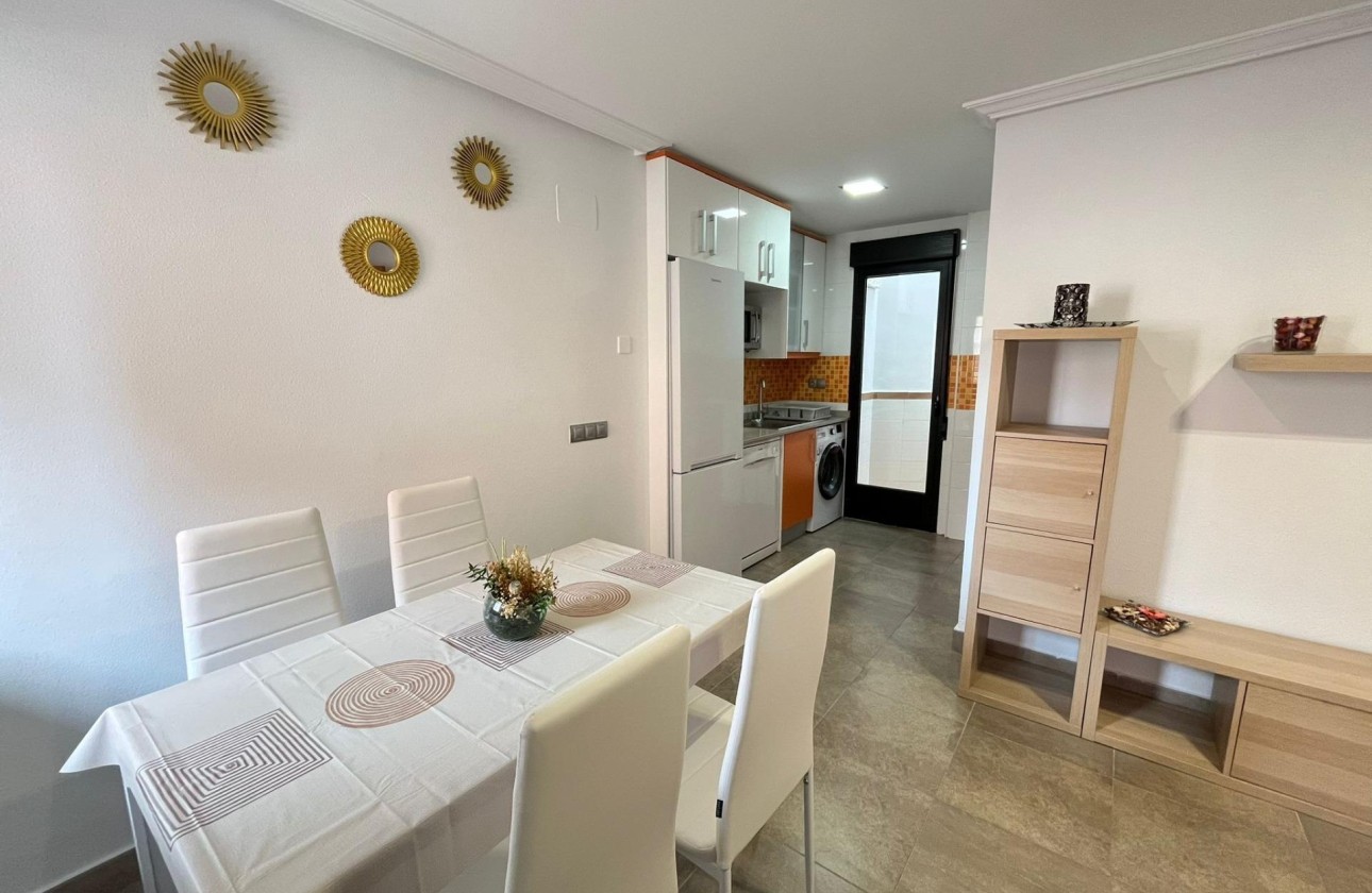 Resale - Wohnung / Apartment -
Torrevieja - La Mata pueblo