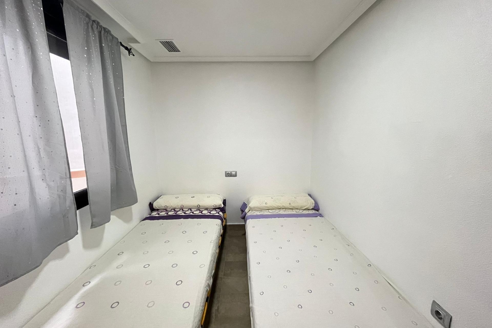 Resale - Wohnung / Apartment -
Torrevieja - La Mata pueblo