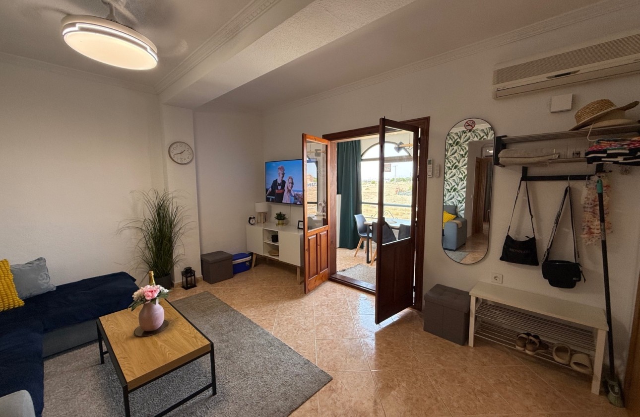Resale - Wohnung / Apartment -
Torrevieja - La Mata