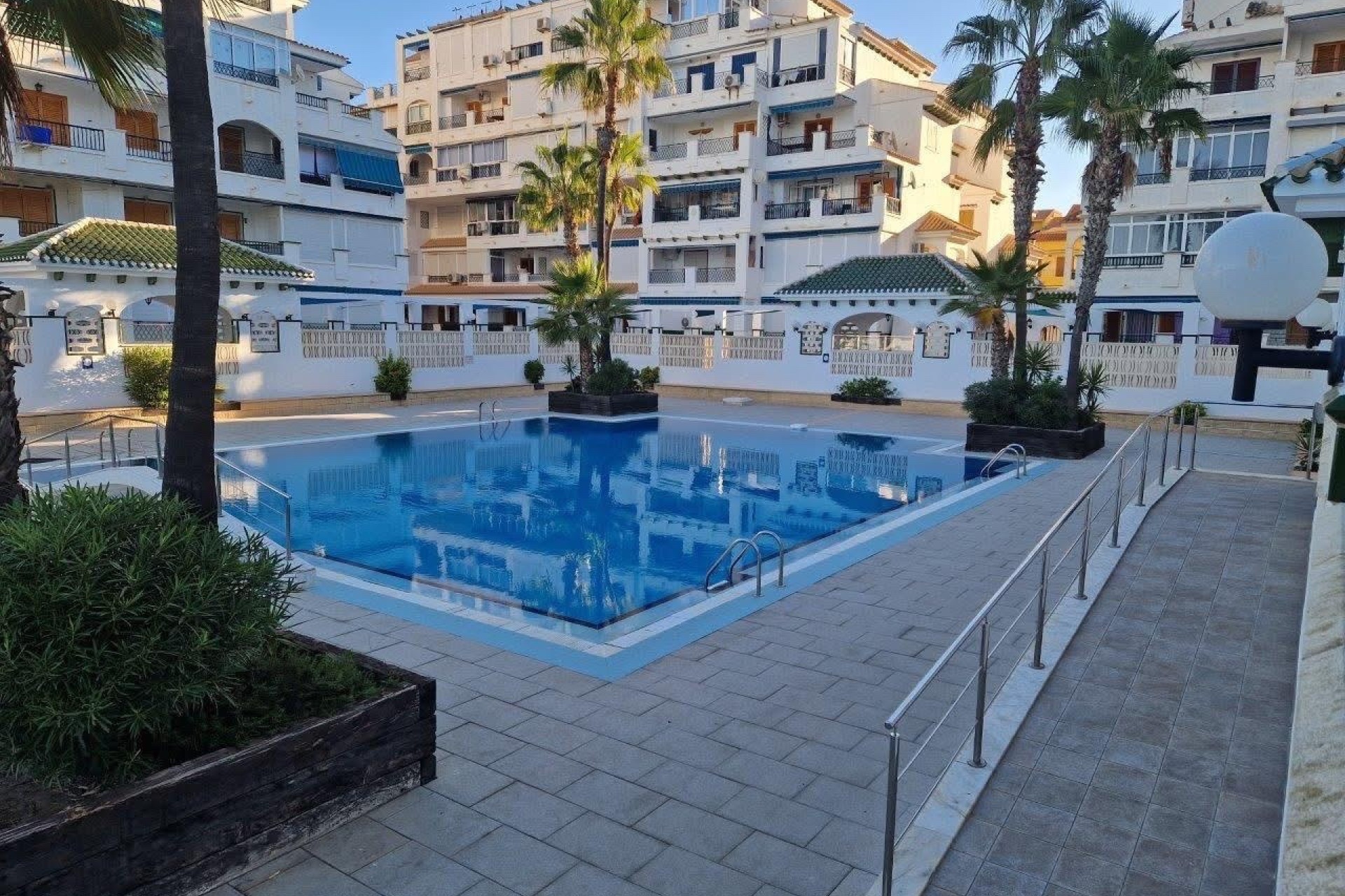 Resale - Wohnung / Apartment -
Torrevieja - La Mata