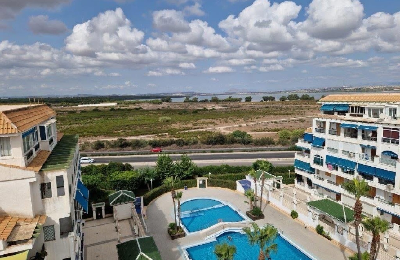 Resale - Wohnung / Apartment -
Torrevieja - La Mata