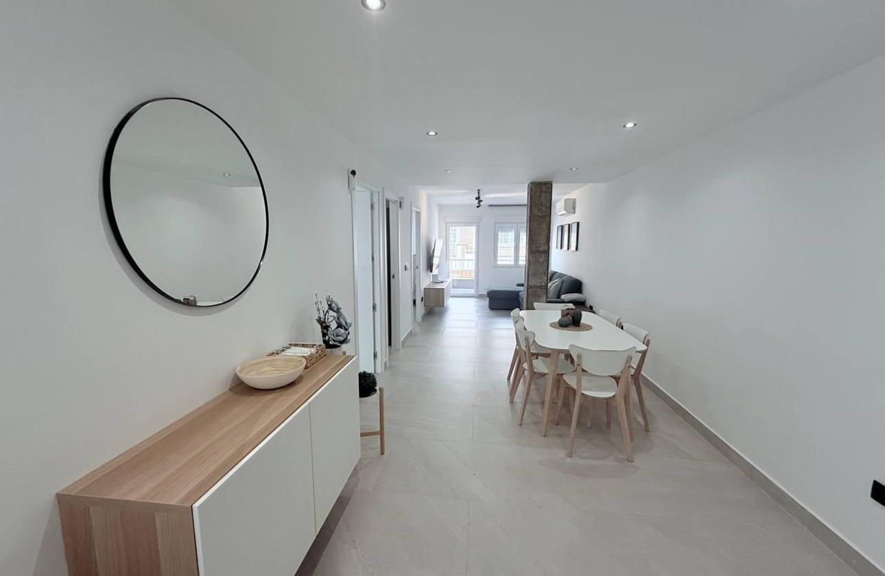Resale - Wohnung / Apartment -
Torrevieja - La Mata