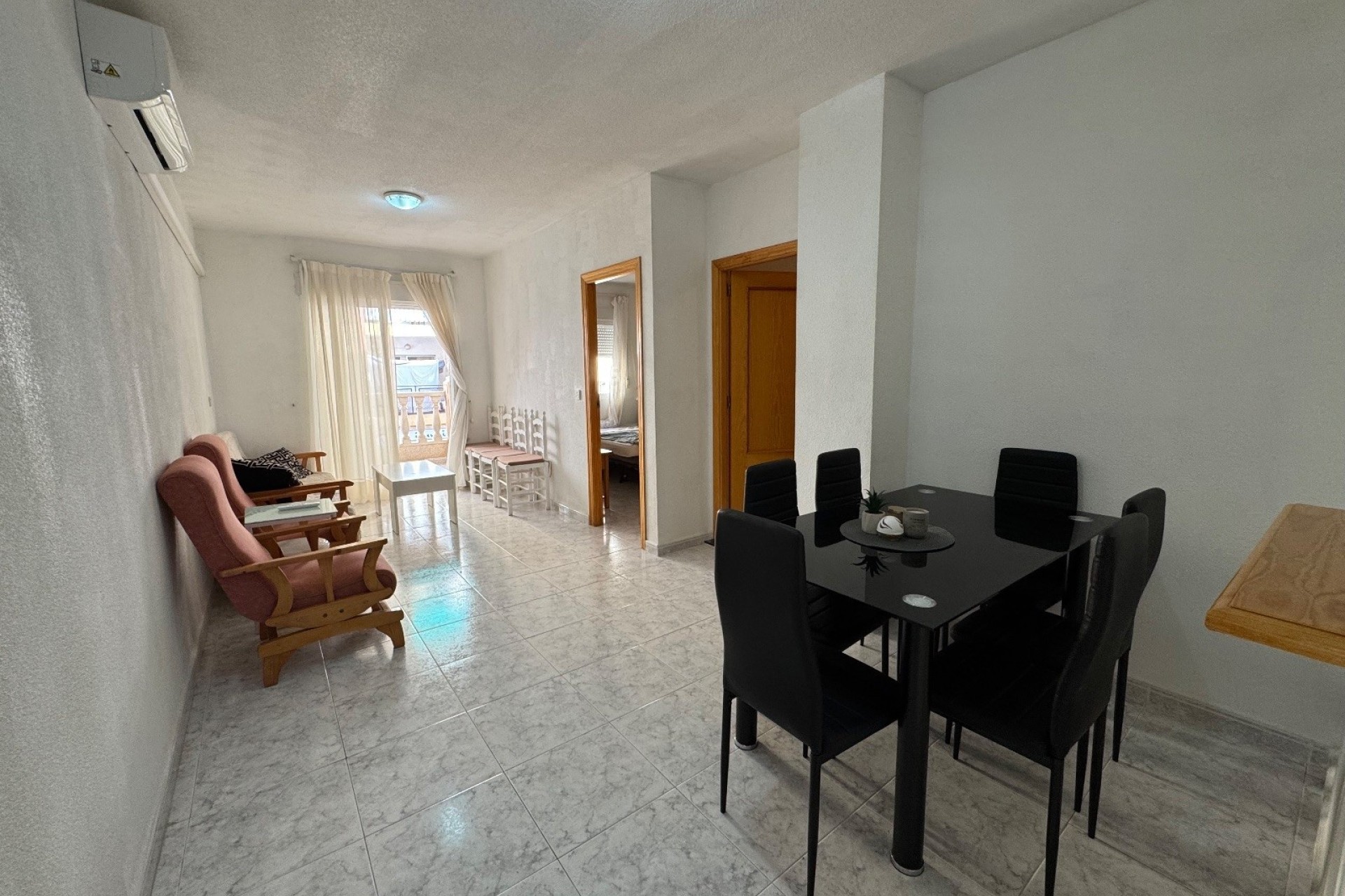 Resale - Wohnung / Apartment -
Torrevieja - Los Locos
