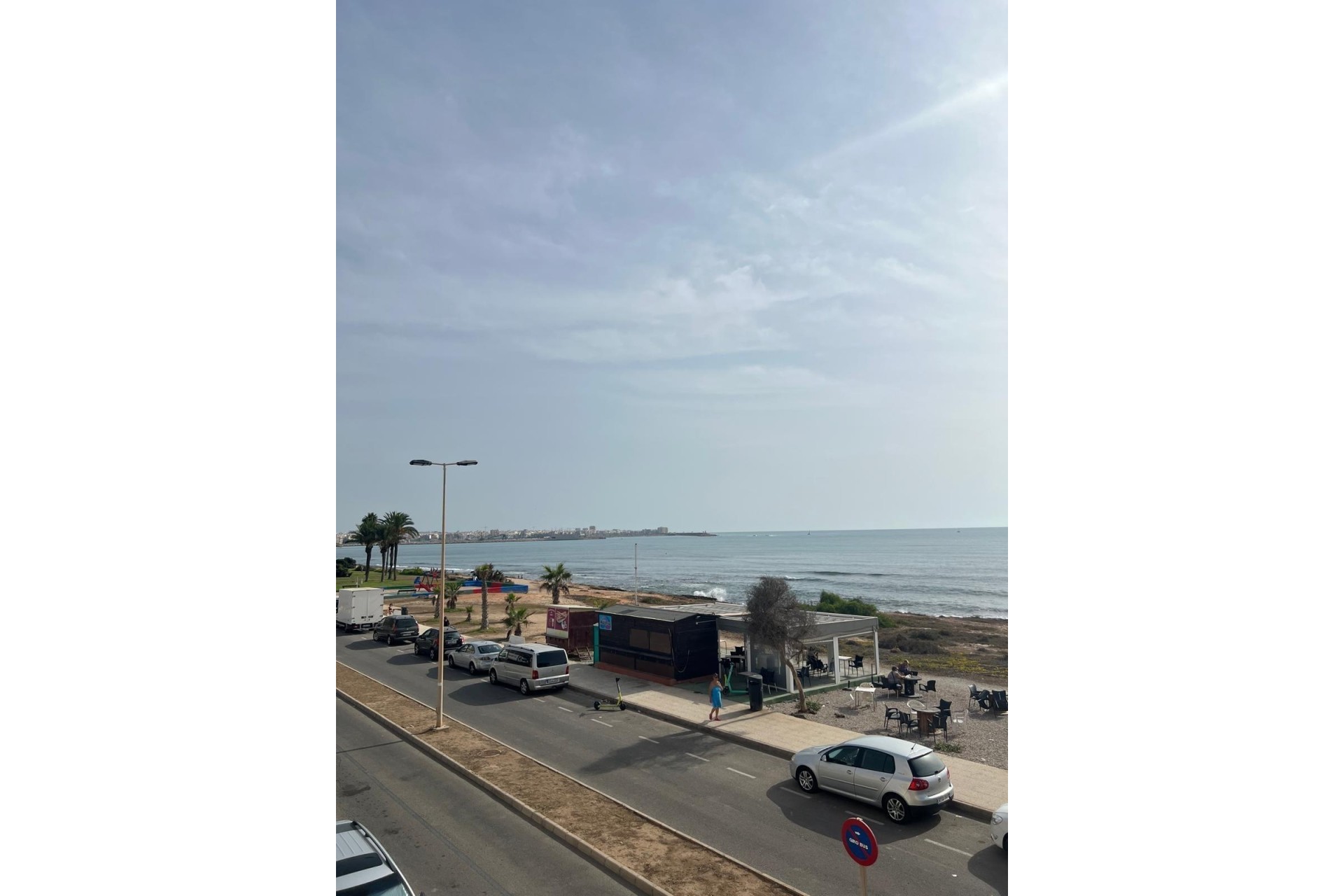 Resale - Wohnung / Apartment -
Torrevieja - Mar azul