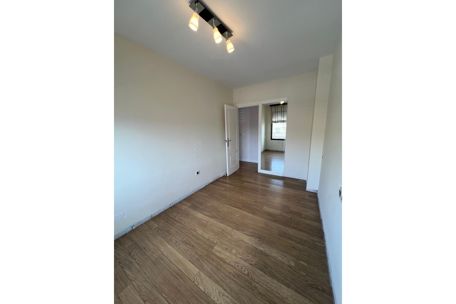 Resale - Wohnung / Apartment -
Torrevieja - Mar azul