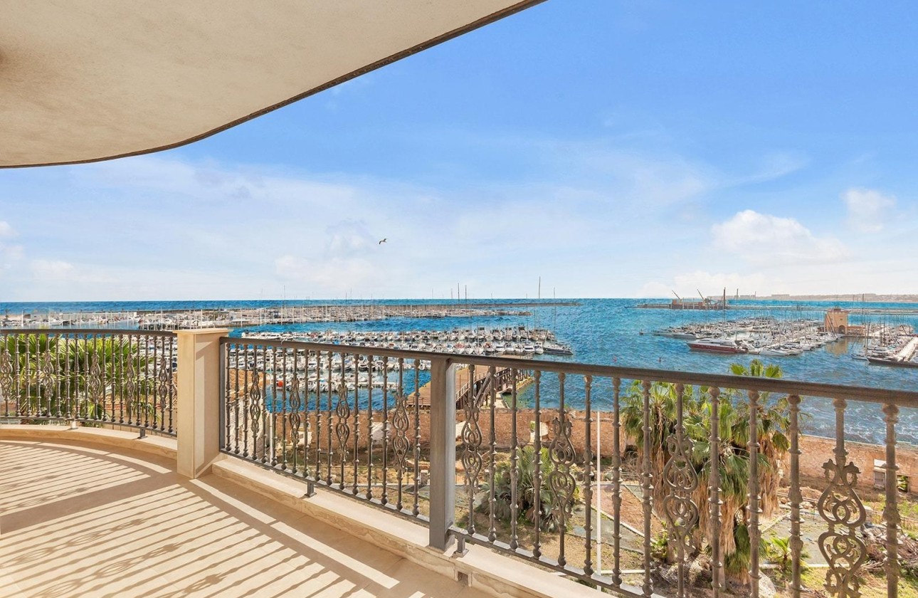 Resale - Wohnung / Apartment -
Torrevieja - Paseo maritimo