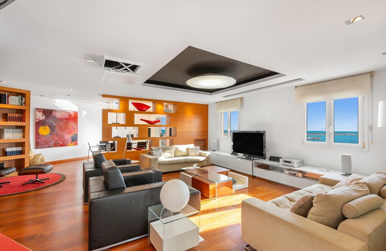 Resale - Wohnung / Apartment -
Torrevieja - Paseo maritimo
