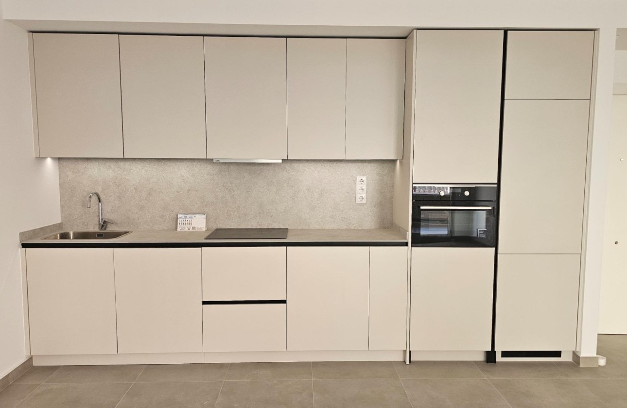 Resale - Wohnung / Apartment -
Torrevieja - Paseo maritimo