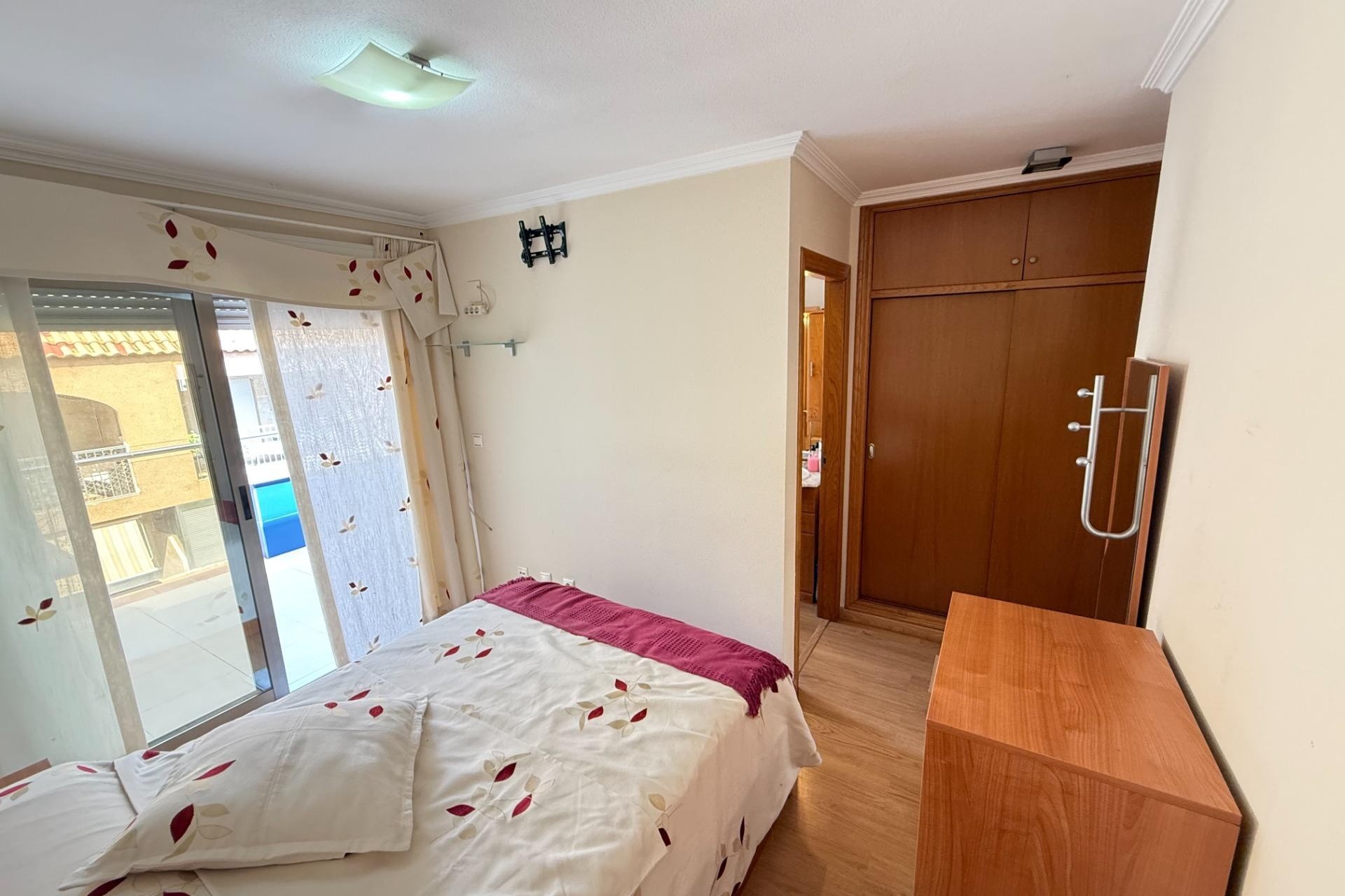 Resale - Wohnung / Apartment -
Torrevieja - Playa de los Locos