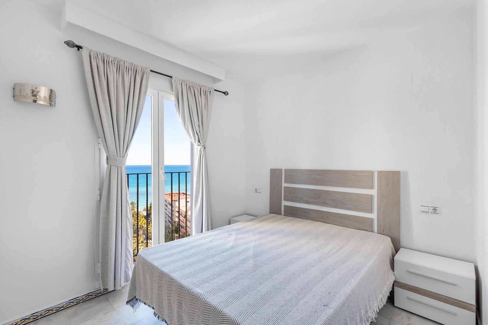 Resale - Wohnung / Apartment -
Torrevieja - Playa de los Locos