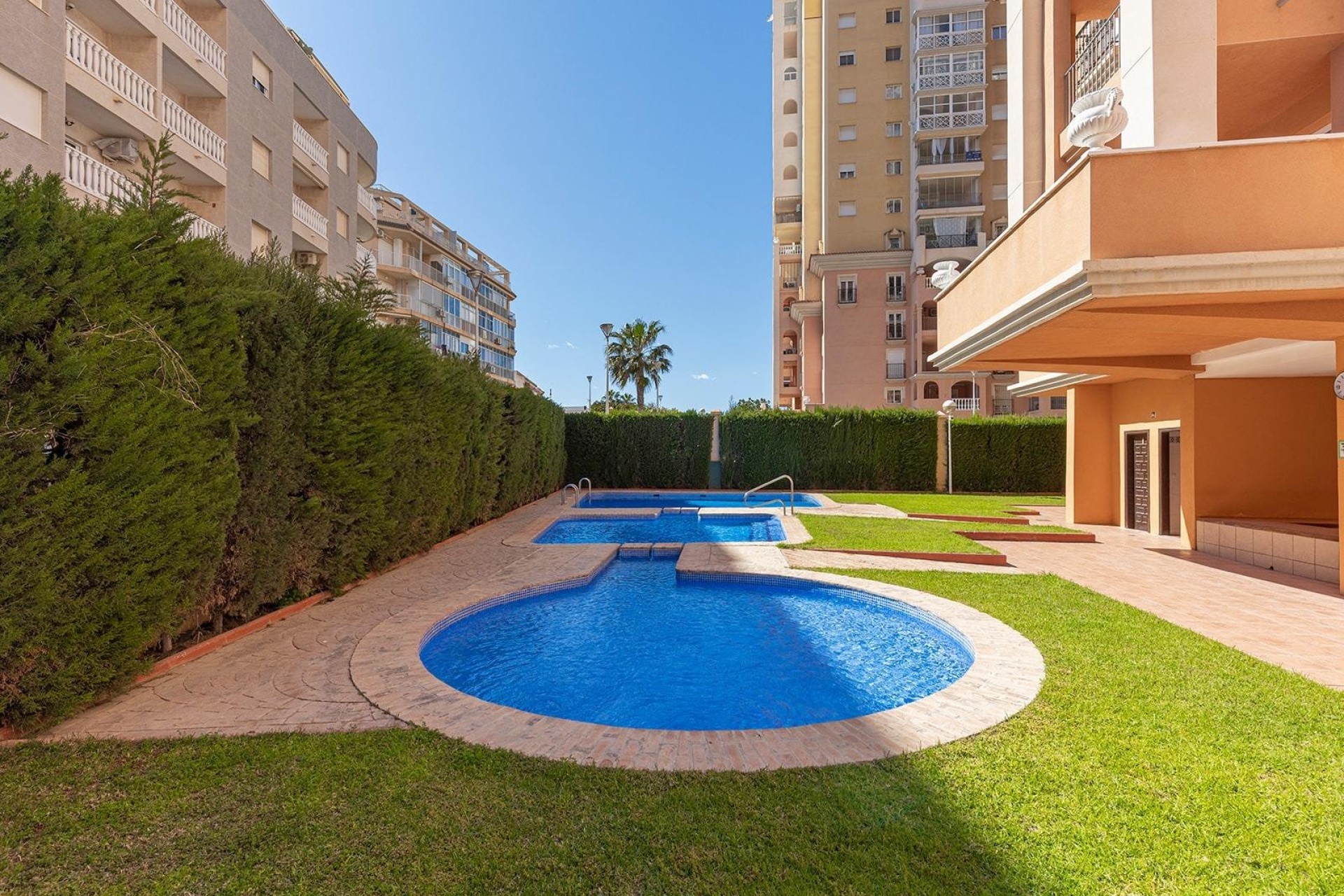 Resale - Wohnung / Apartment -
Torrevieja - Playa de los Locos