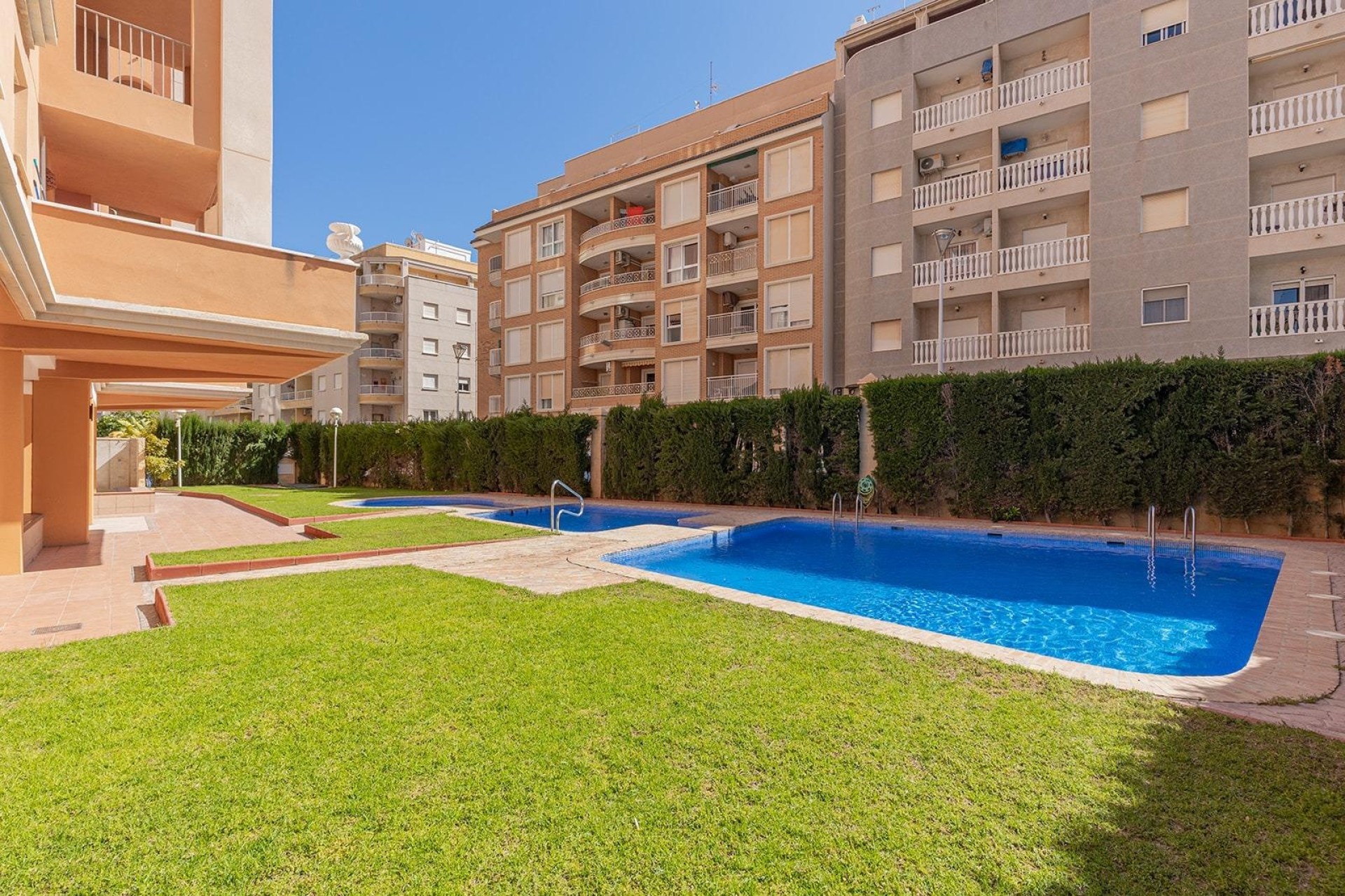 Resale - Wohnung / Apartment -
Torrevieja - Playa de los Locos