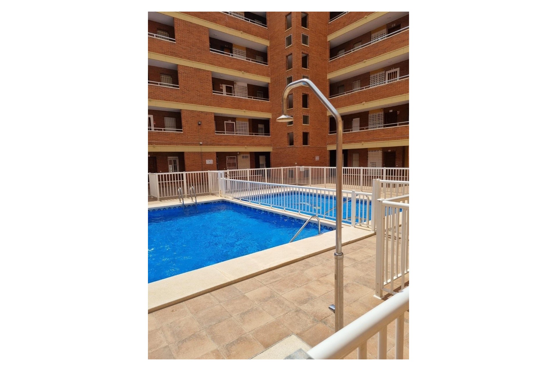 Resale - Wohnung / Apartment -
Torrevieja - Playa de los Naufragos