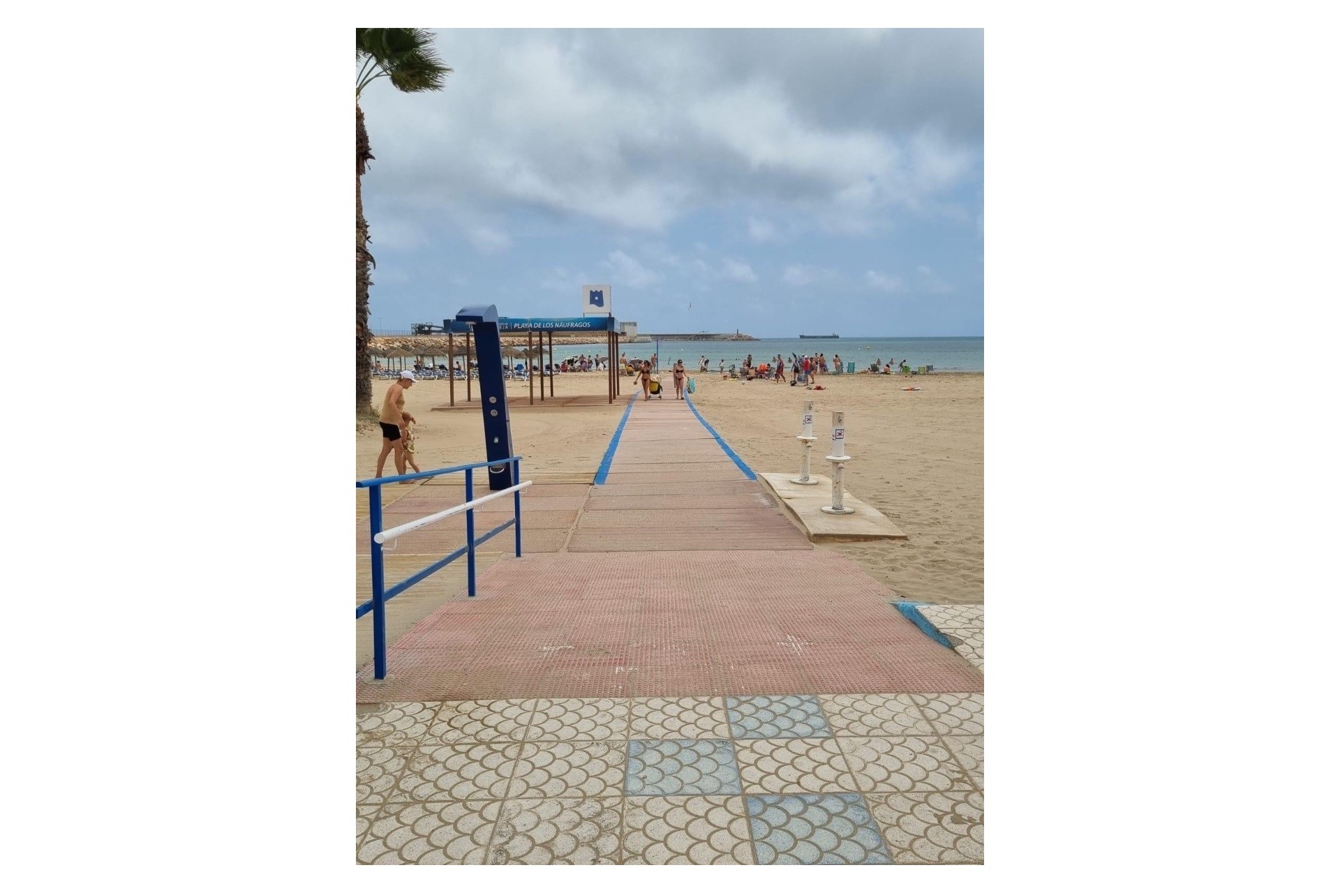 Resale - Wohnung / Apartment -
Torrevieja - Playa de los Naufragos