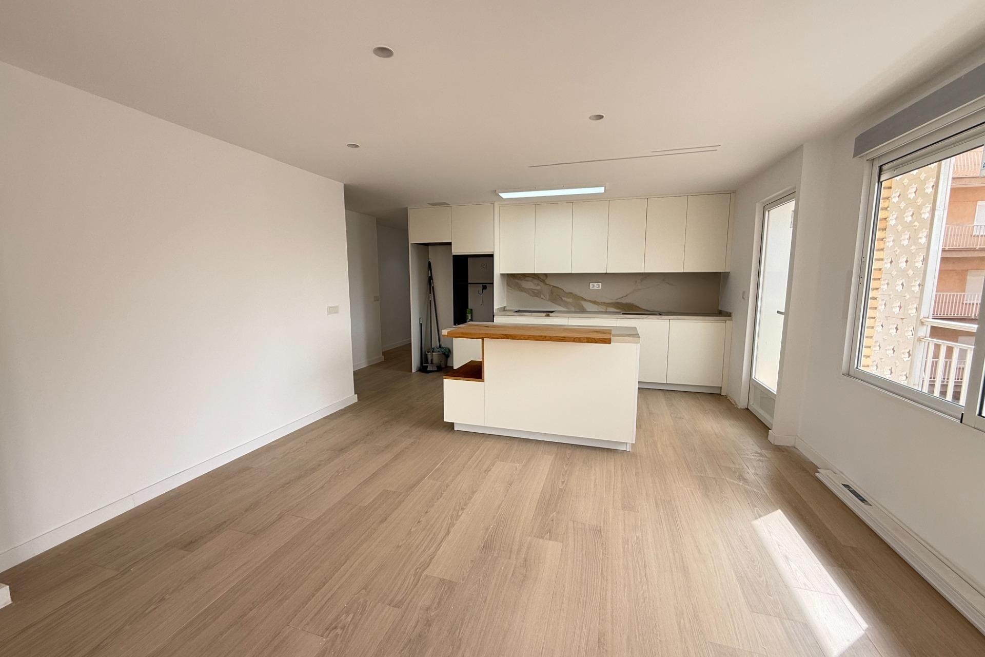 Resale - Wohnung / Apartment -
Torrevieja - Playa de los Naufragos