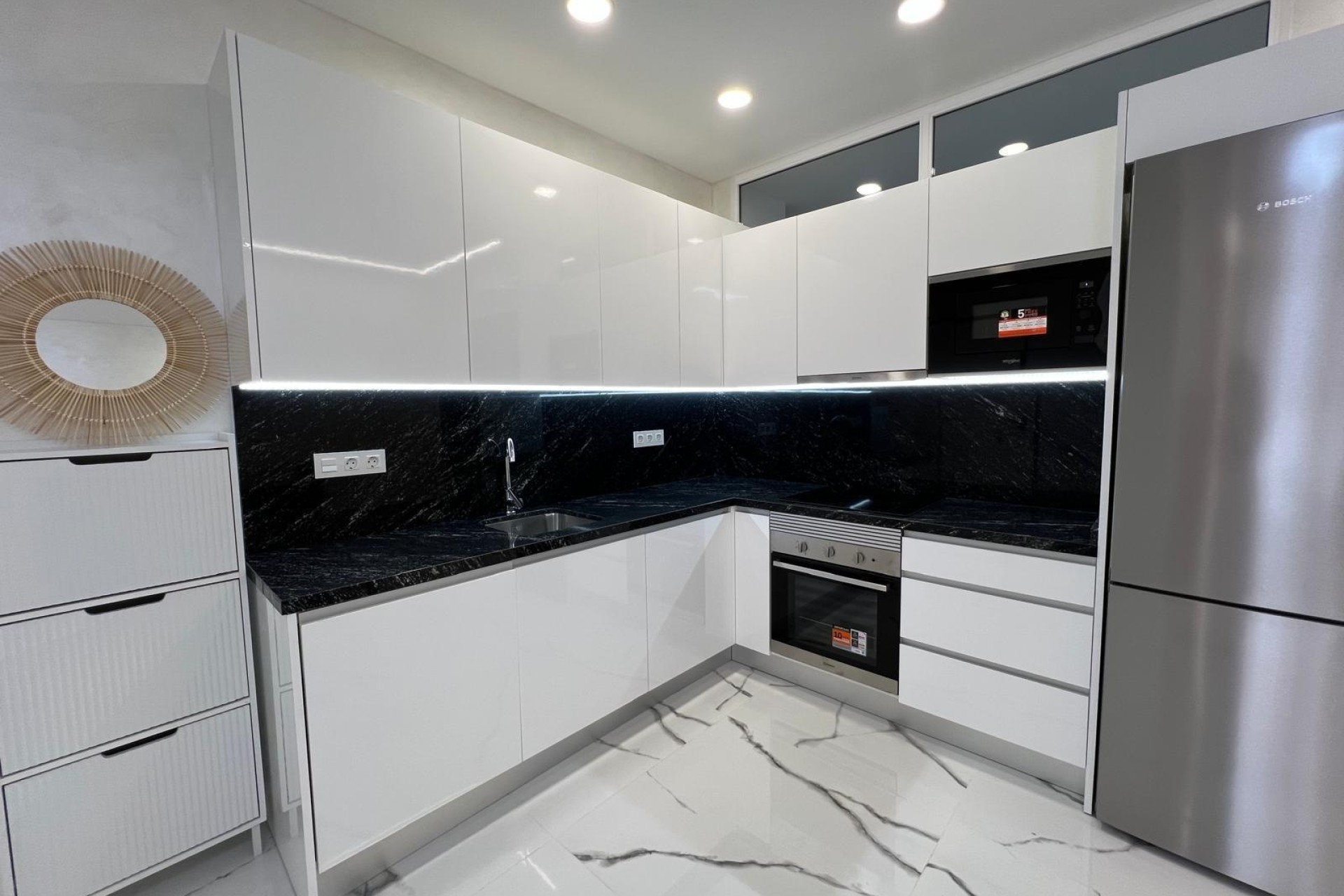 Resale - Wohnung / Apartment -
Torrevieja - Playa del Cura