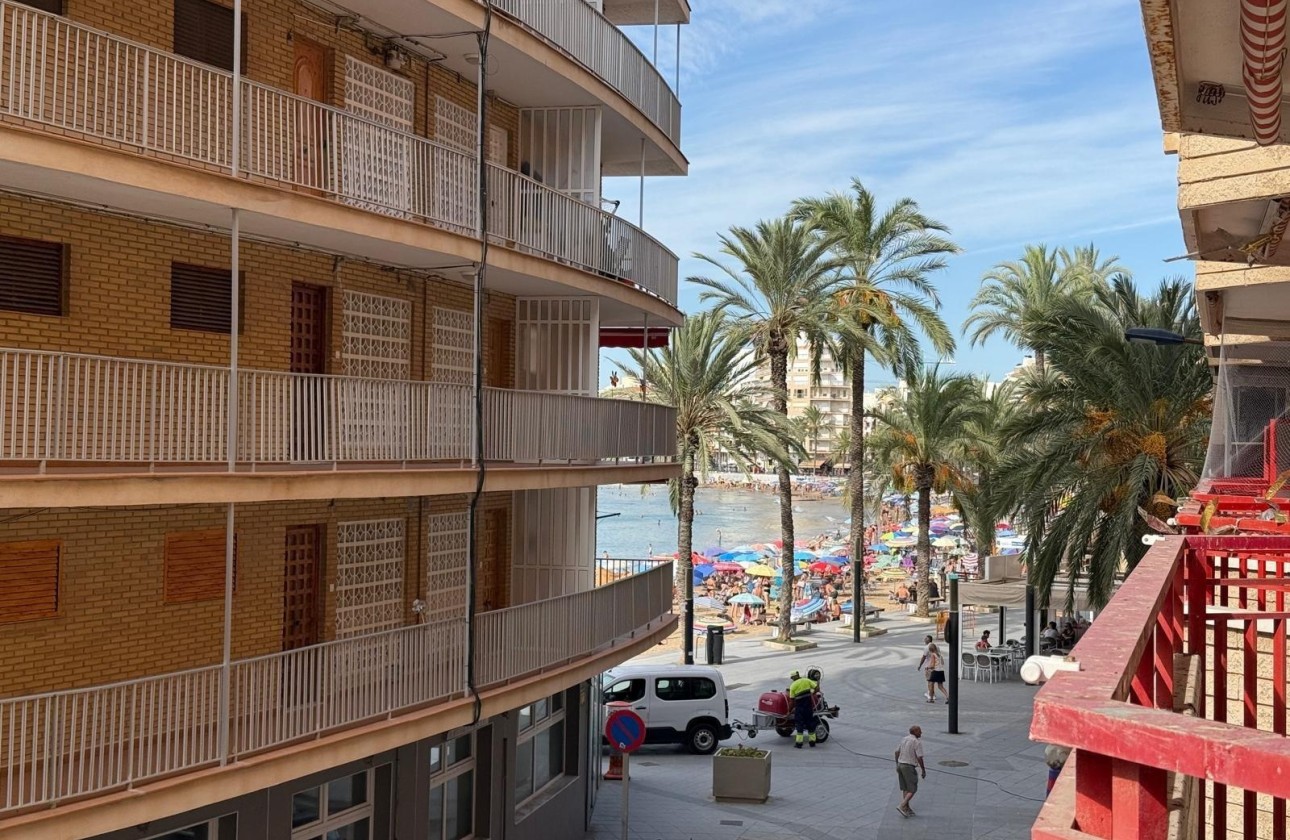 Resale - Wohnung / Apartment -
Torrevieja - Playa del Cura