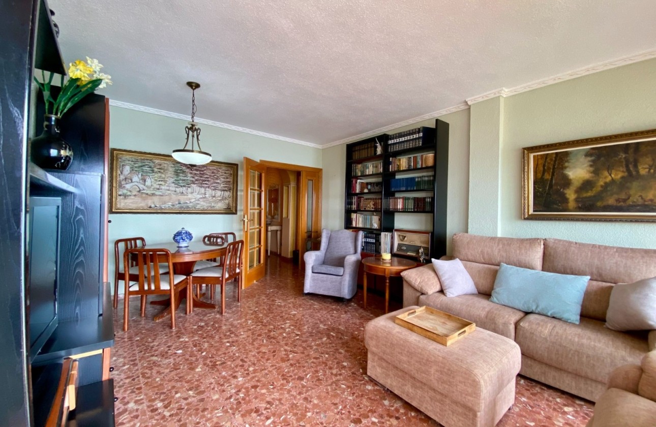 Resale - Wohnung / Apartment -
Torrevieja - Playa del Cura
