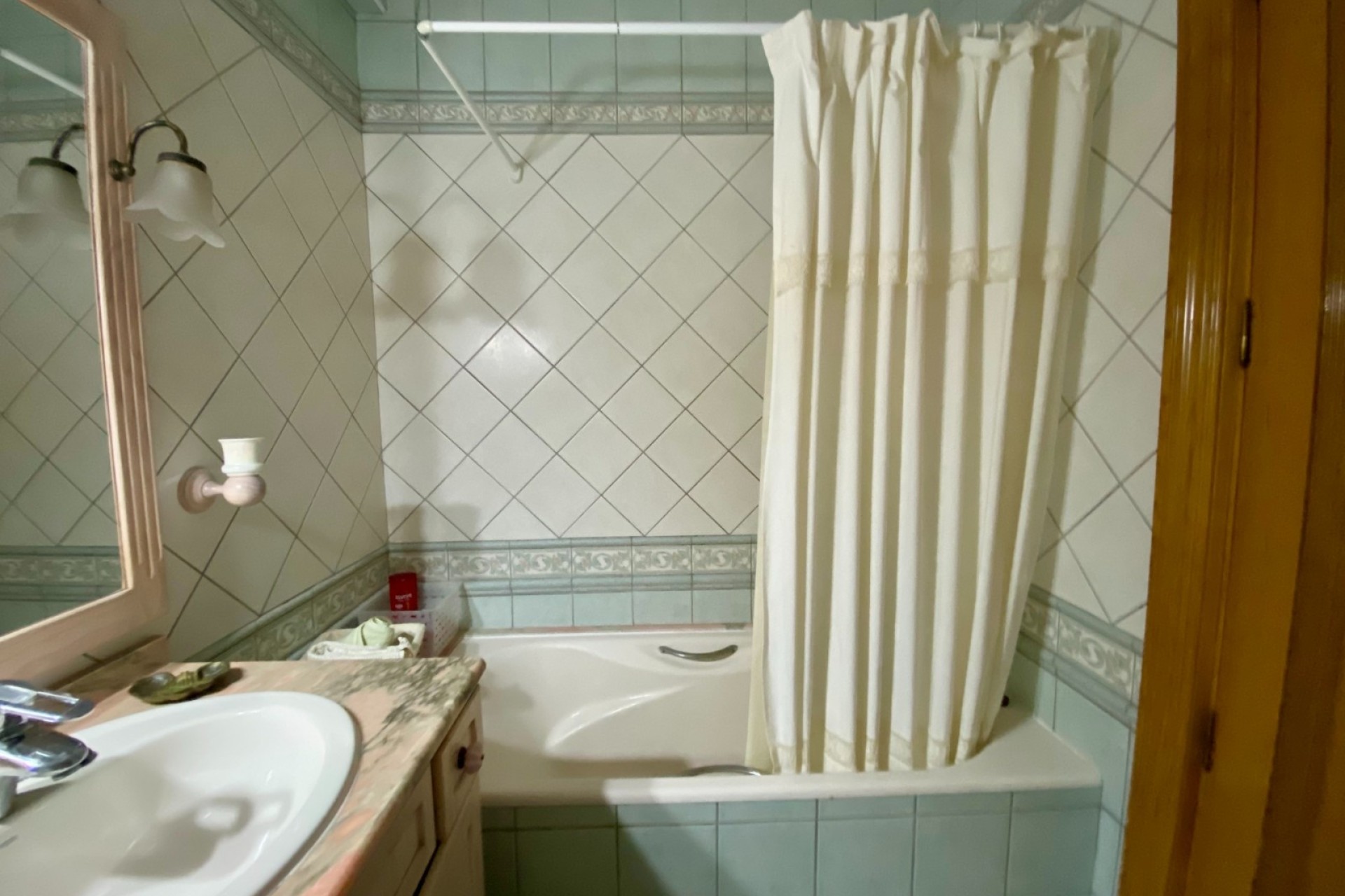 Resale - Wohnung / Apartment -
Torrevieja - Playa del Cura