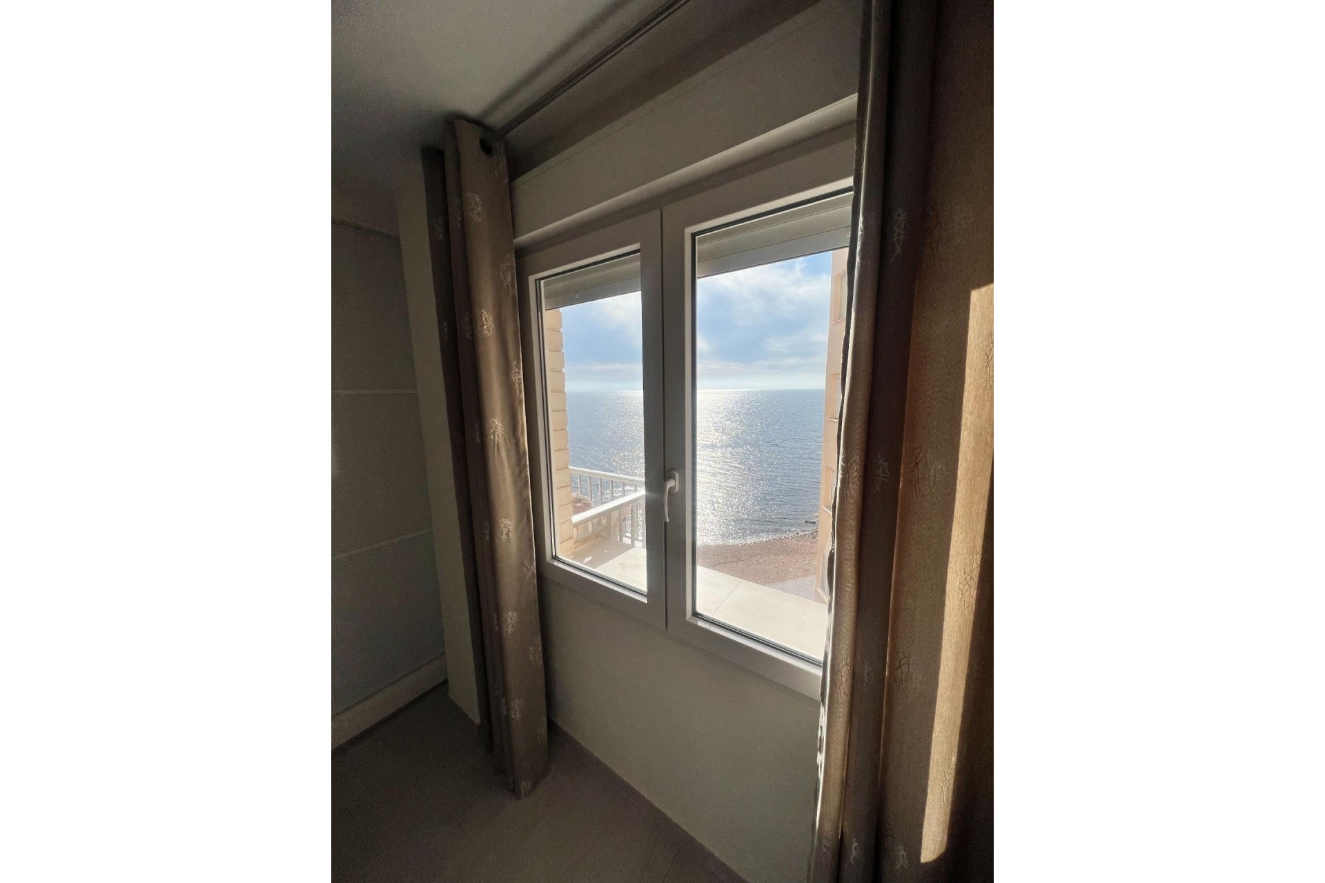 Resale - Wohnung / Apartment -
Torrevieja - Playa del Cura