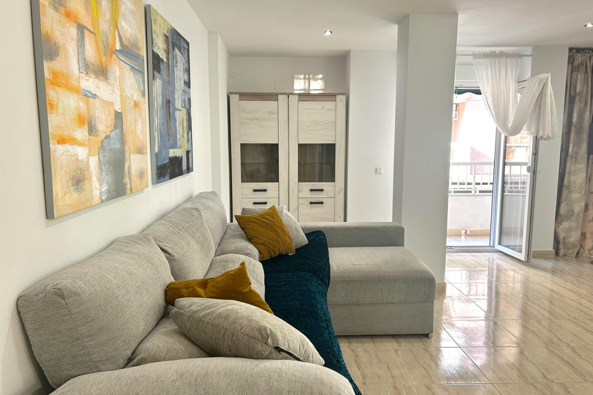 Resale - Wohnung / Apartment -
Torrevieja - Playa del Cura