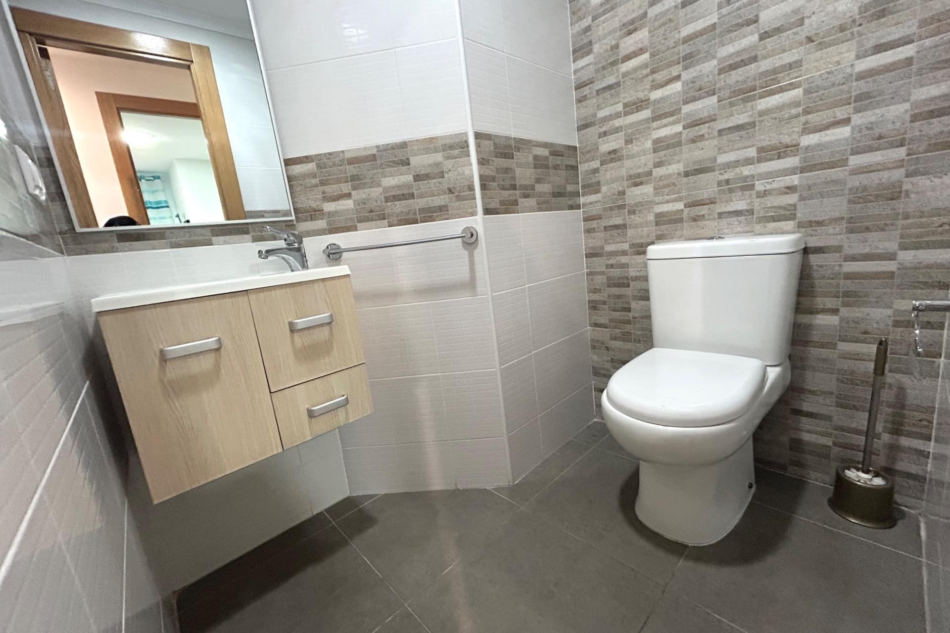 Resale - Wohnung / Apartment -
Torrevieja - Playa del Cura