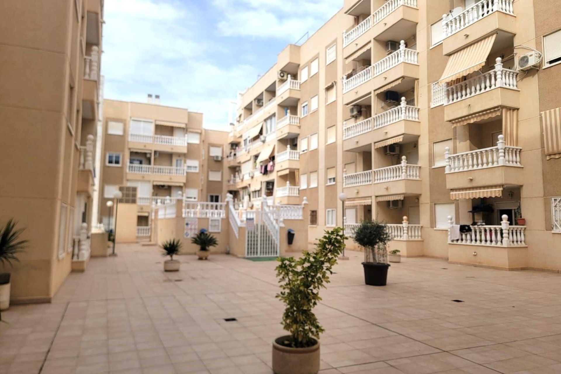 Resale - Wohnung / Apartment -
Torrevieja - Playa del Cura