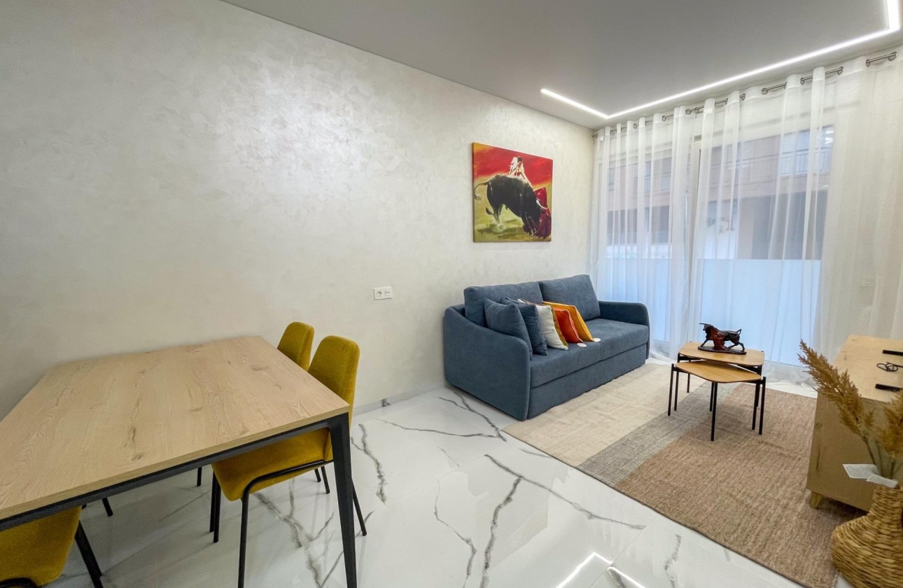 Resale - Wohnung / Apartment -
Torrevieja - Playa del Cura