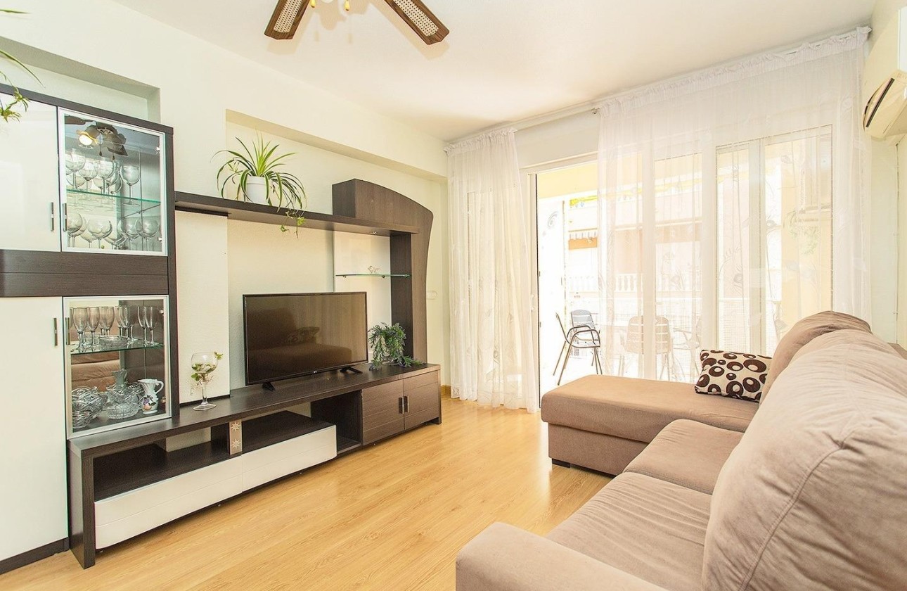 Resale - Wohnung / Apartment -
Torrevieja - Playa del Cura