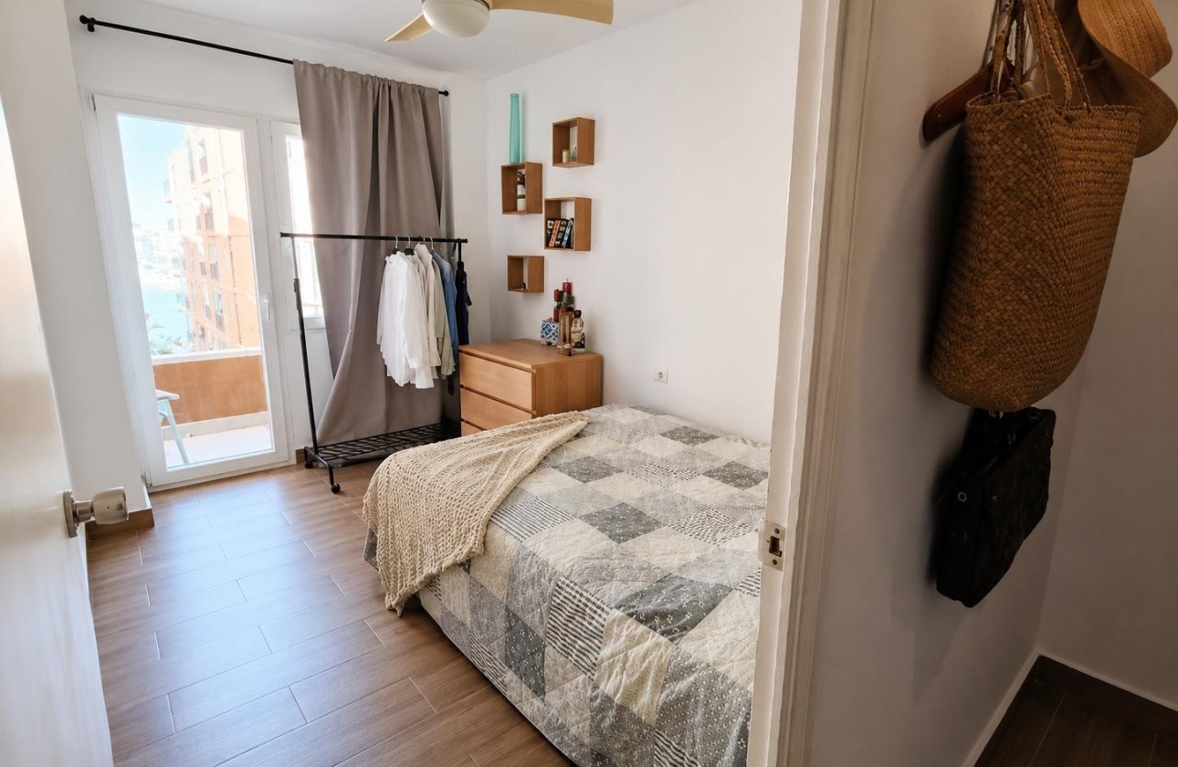 Resale - Wohnung / Apartment -
Torrevieja - Playa del Cura