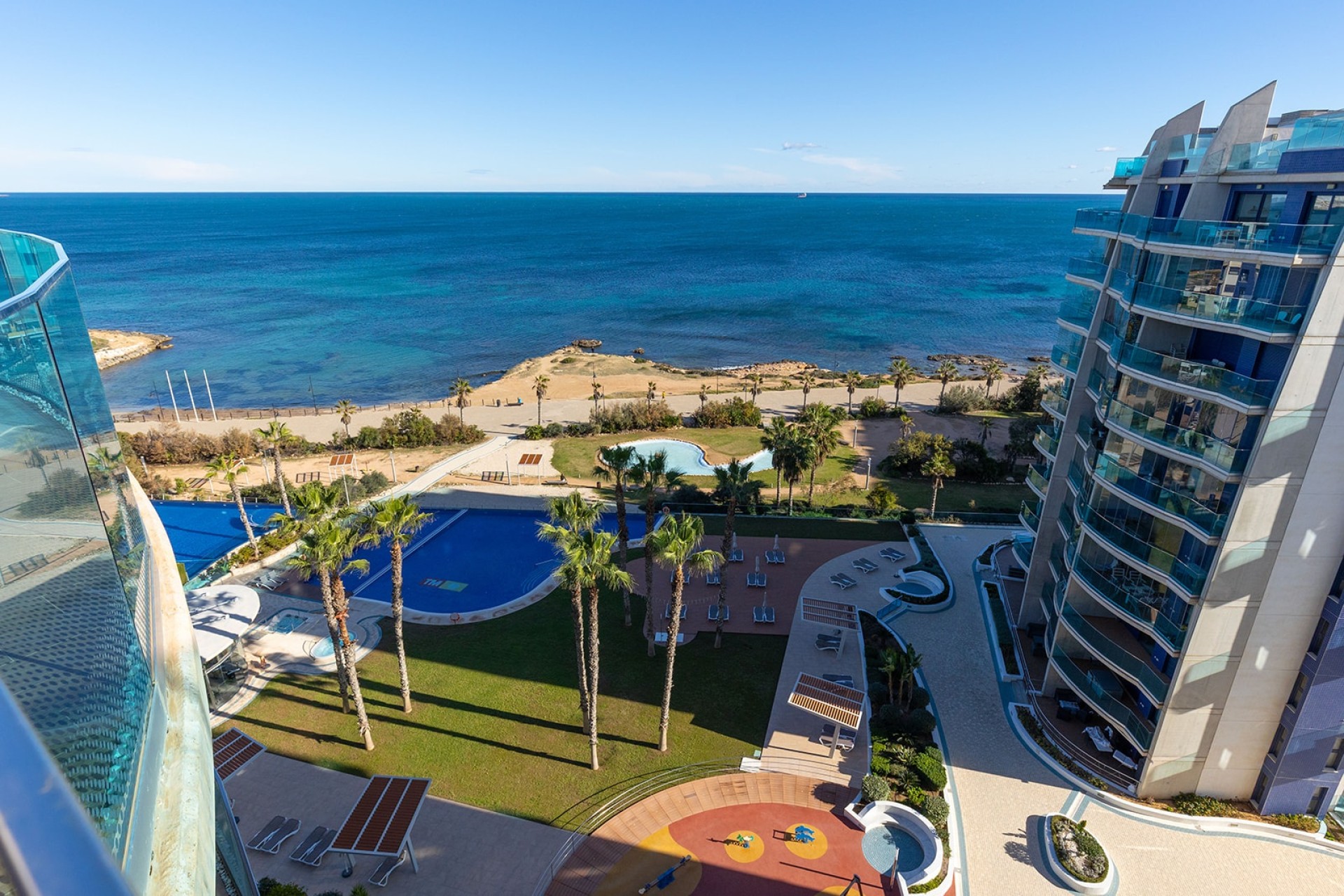 Resale - Wohnung / Apartment -
Torrevieja - Punta Prima