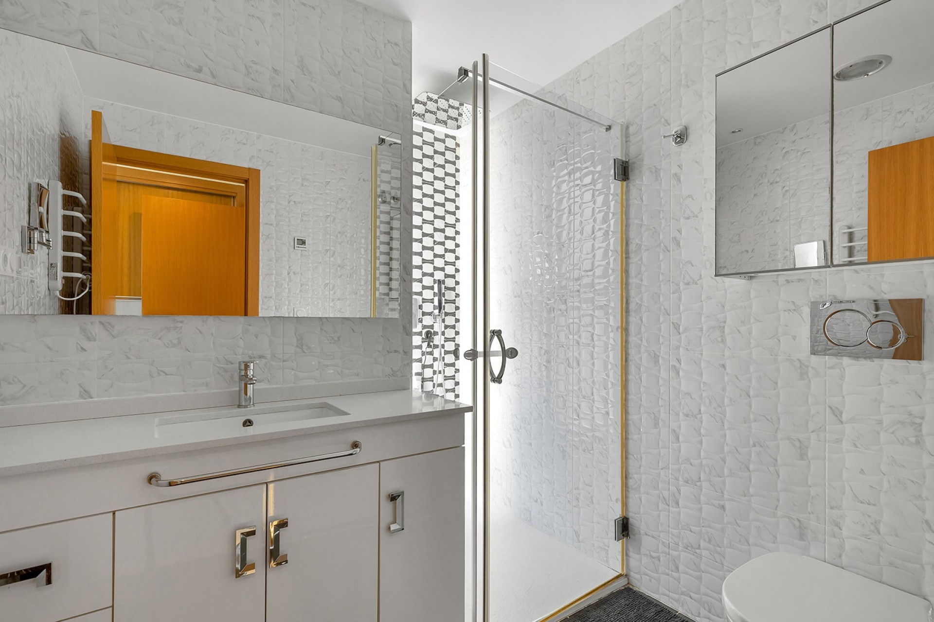 Resale - Wohnung / Apartment -
Torrevieja - Punta Prima